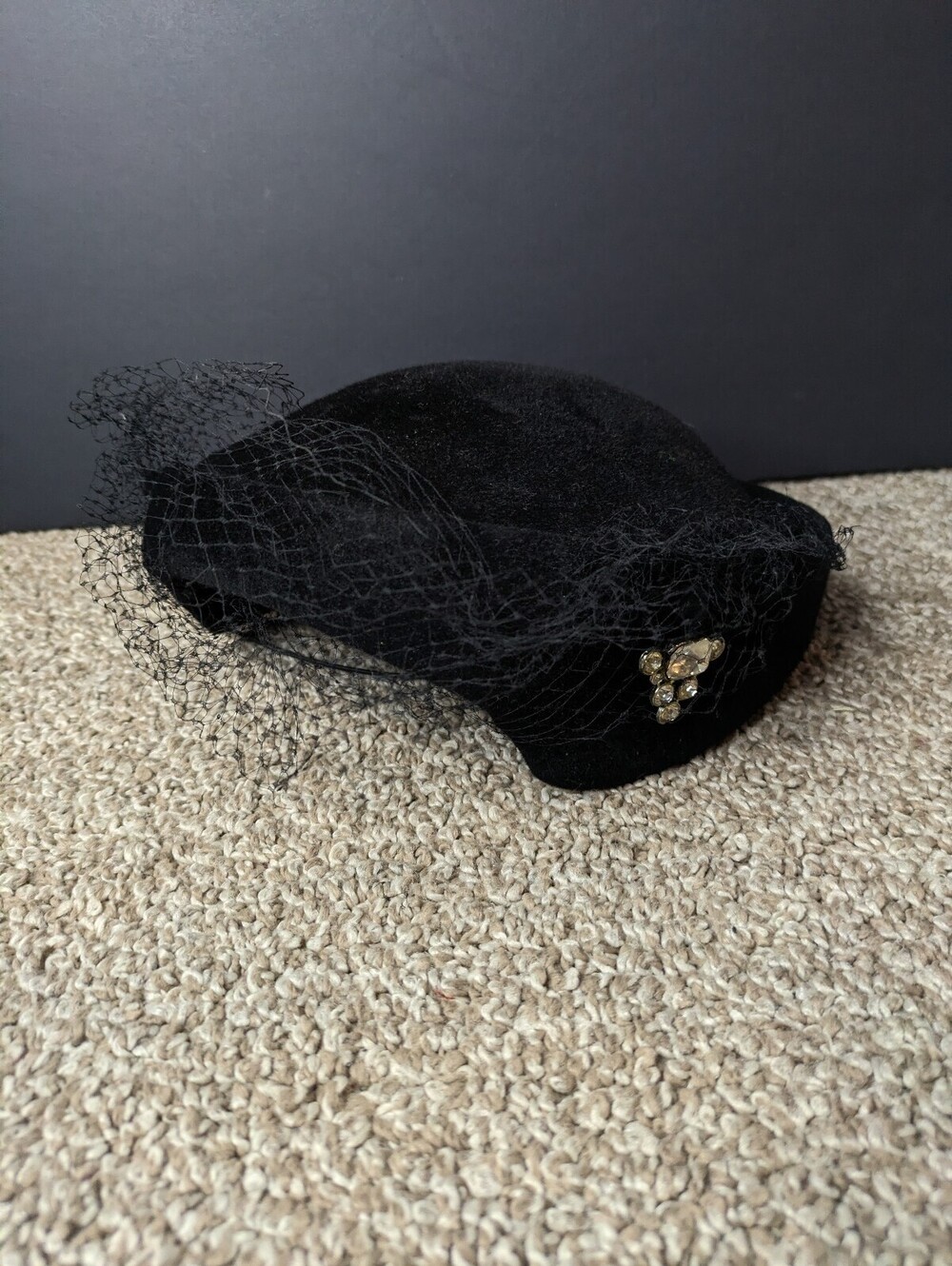 Valerie Modes Vintage 1950s Hat Black Fur Felt Pillbox Veil Size 6 1/2